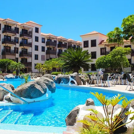 Mar Y Piscina En Costa Del Silencio * Arona (Tenerife)