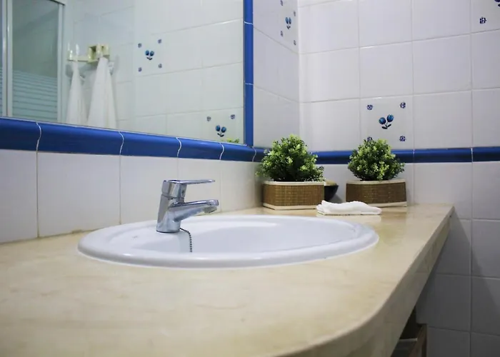 Mar Y Piscina En Costa Del Silencio أرونا